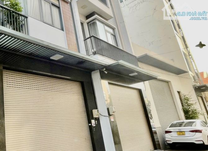 Chỉ 7 tỷ nhà mới, giáp Vincom Nam Long, xe hơi ngủ trong nhà
