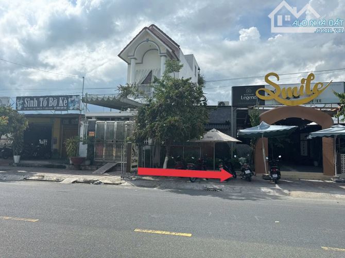 - Bán lô đất mặt tiền bờ kè trần phú  - Ngang 5m vuông vắng , nằm ngay viêw sông bờ kè đẹp