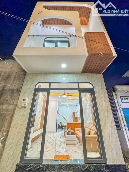 nhà 1 trệt 1 lầu mới hiện đại full nội thất hẻm 311 nguyễn văn cừ, lộ ô tô