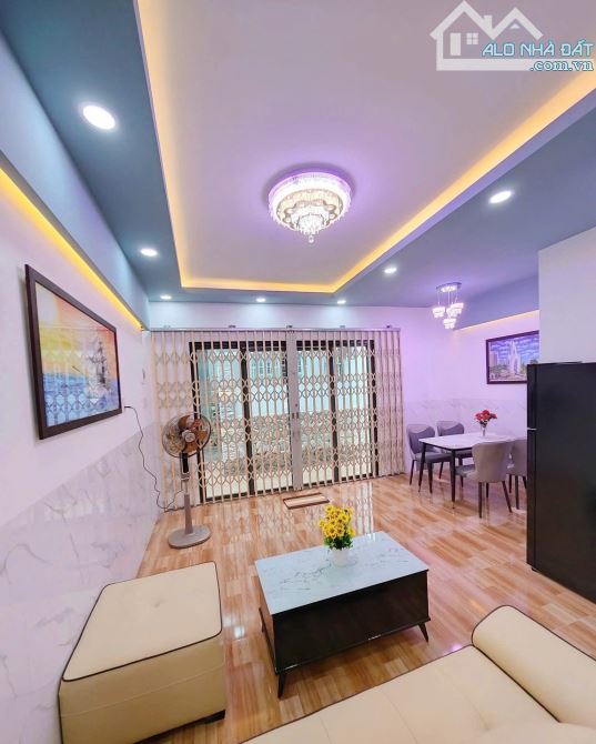 Bán nhà hẻm Nguyễn Thái Học-Vạn Thạnh-Nha Trang gần chợ Đầm, gần biển