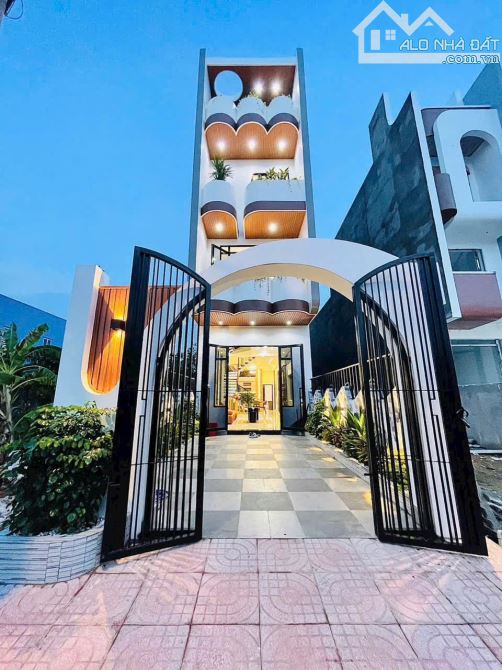 📢 Siêu Phẩm Nhà Phố Vừa Ở Vừa Kinh Doanh 💥