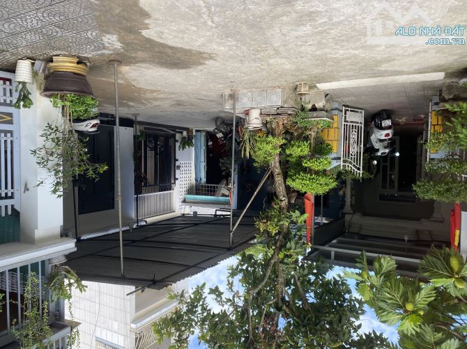 Nhà kiệt Bùi Thị Xuân giá chỉ 1ty700tr