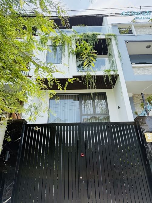 Bán nhà 4 Tầng , 5x20m , MT Đường số ,Phú  Mỹ , Quận 7, Giá Hơn 16 Tỷ