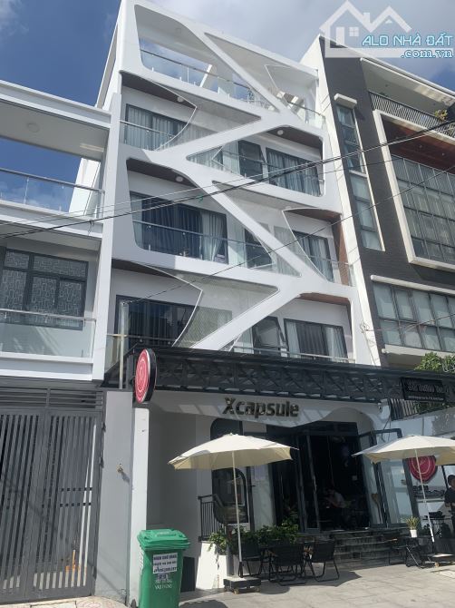 Bán nhà chia tài sản, mặt tiền Lê Đại Hành - DT 8x28m - HĐT 140 triệu - Giá 39 tỷ