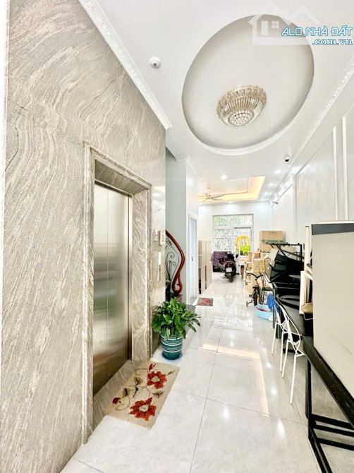 Bán nhà phố Khúc Thừa Dụ 49m², 7 tầng, MT 4.5m, ô tô, TM, giá 16.5 tỷ