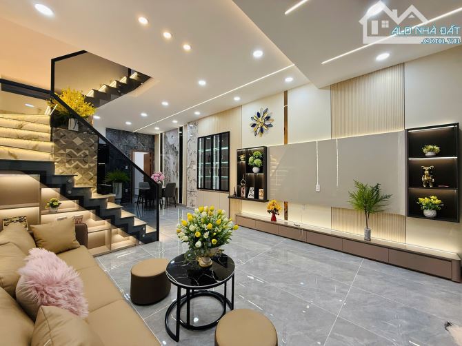 Bán gấp NHÀ MỚI FULL NỘI THẤT vào ở ngay 10m ra hxh Quang Trung - DT 4,5x12m - 3PN
