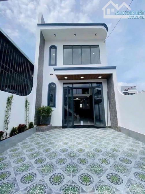 Bán nhà 1 Trệt 1 lửng 86m2 sổ riêng đường ô tô (X.Thạnh Phú) chỉ 1,690 tỉ
