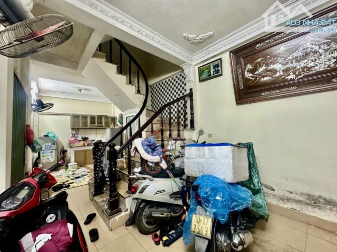 Cần bán gấp nhà lô góc Phú Đô 38m², 5 tầng, vị trí đẹp, giá 7,85 tỷ