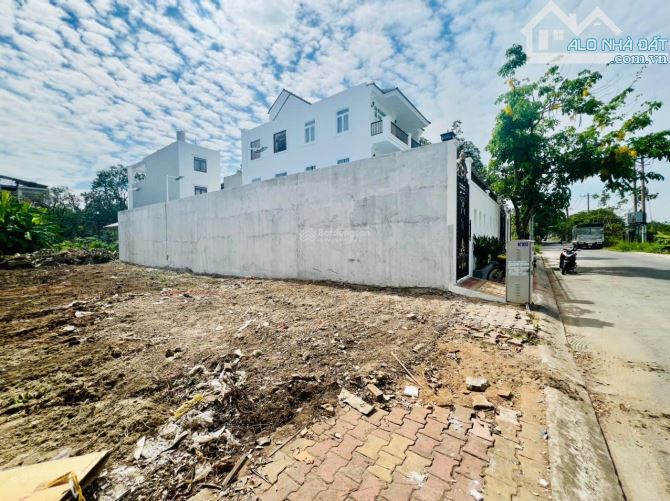 CÒN MỖI 1 LÔ SAU LƯNG CHỢ ĐẦU MỐI,4,5 TỶ 120M