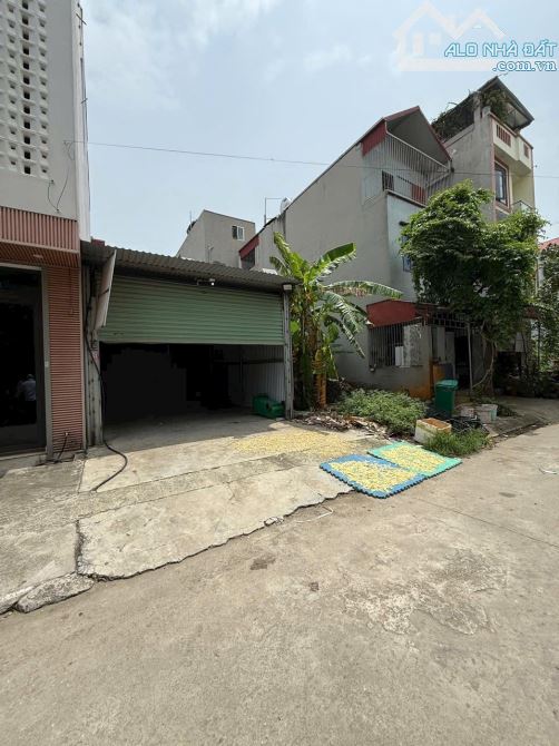 ĐẤT VÀNG DỊCH VỤ TỔ 5 QUANG MINH CỰC HIẾM, GIÁ ĐẦU TƯ !