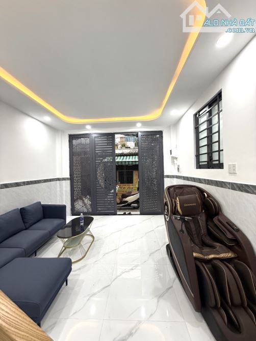 CĂN GÓC 2 MT HIẾM HOÀNG TRỌNG MẬU, ngay HIM LAM, NHÀ 2 TẦNG FULL NỘI THẤT NHỈNH 5 Tỷ
