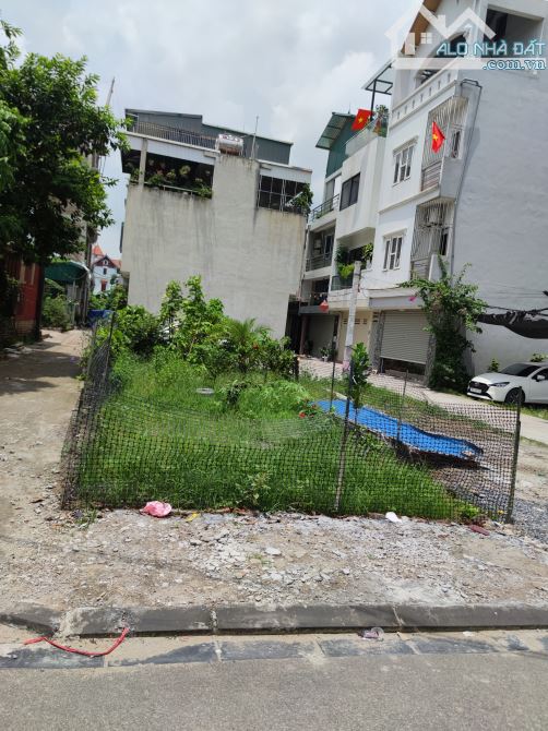 ĐƯỜNG 4M OTO ĐỖ TRONG ĐẤT - 50M RA TRỤC CHÍNH KINH DOANH, CẠNH KHU TP THÔNG MINH - 1