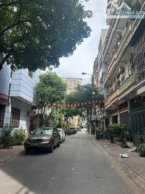 Cực hiếm phân lô oto tránh vỉa hè Mạc Thái Tổ❗️DT 60m2 - 7T thang máy - MT5m