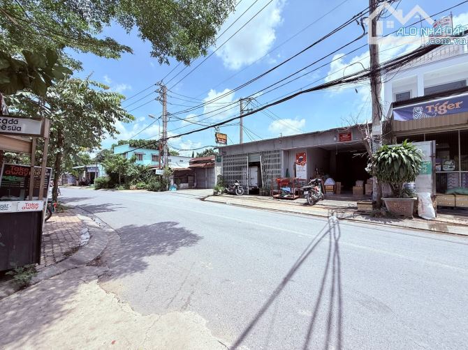 Bán Xưởng Hóc Môn, Song Hành, 266m, Ngang 8m, Xe tải ra vô, 10,999 tỷ