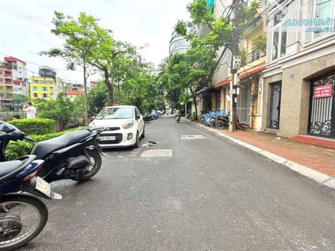 Bán nhà Đội Cấn, Ba Đình, ôtô tránh, kinh doanh đỉnh, 95mx2 tầng, 36.8 tỷ