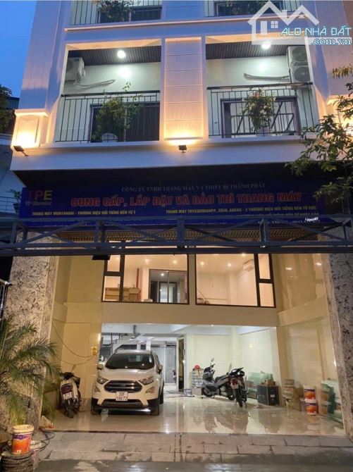 Bán nhà ccmn dòng tiền siêu víp phố chùa bộc 24 pkk, dt120m 8 tầng mt6m giá 31 tỷ, ô tô