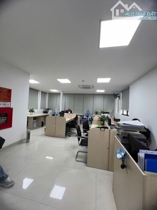 Phân lô VIP, hiếm, Khuất Duy Tiến, 65m2, 9 tầng mặt tiền 7m. Giá 37.x Tỷ