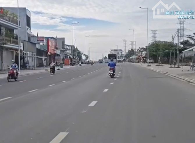 Bán Đất mặt tiền đường S ( Võ Nguyên Giáp)  - TP Phú Mỹ