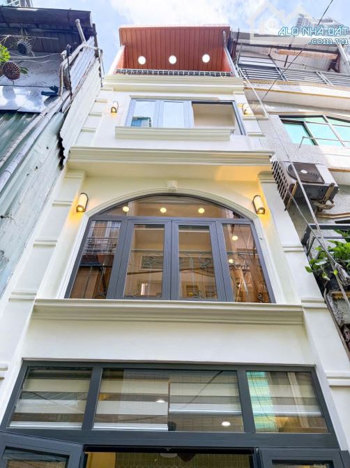 bán nhà hẻm 4m 16// nguyễn thiện thuât q3- 15m2 -3 tầng 2pn - 3ty950 TL