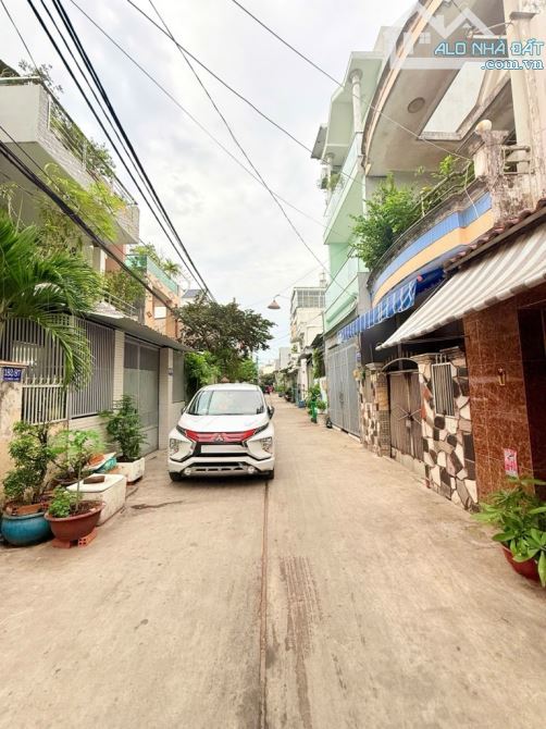 Bán nhà 1 sẹc Chiến Lược, hẻm 8m, 48m2, giá nhỉnh 4 tỷ