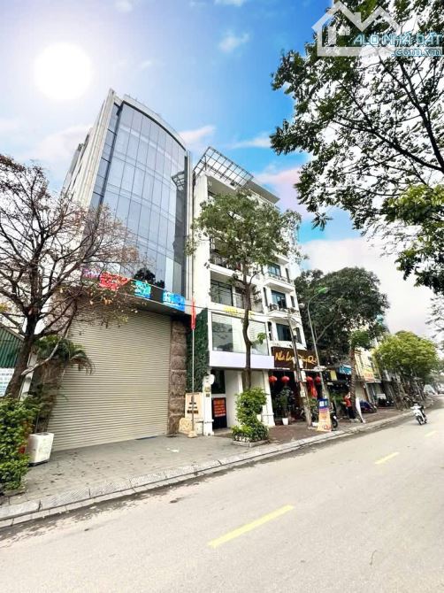Cực độc! Toà VP mặt phố Lê Văn Lương, vỉa hè, thang máy, kinh doanh, DT 1.5 tỷ/năm, 80m*9T