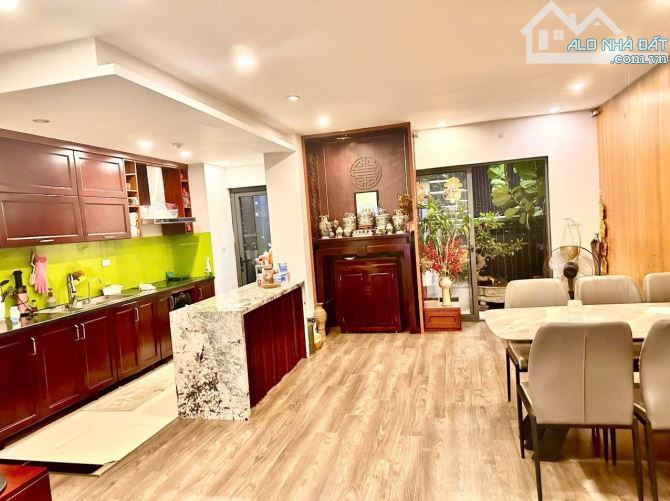 Bán gấp căn CC CT2 Văn Khê diện tích 100m 3 ngủ 2vs ban công ĐB chỉ với 5.7 tỷ.