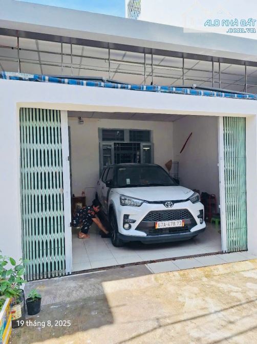Nhà hẻm xe hơi 80m2 Hồ Văn Long Q.Bình Tân