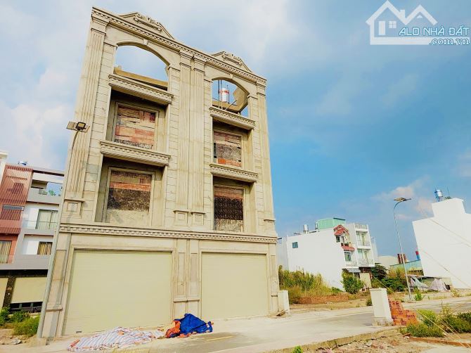 Sang 2 lô đất quận - full thổ - đường nhựa lớn thông Hương Lộ 2 - Mã Lò gần mặt tiền chợ