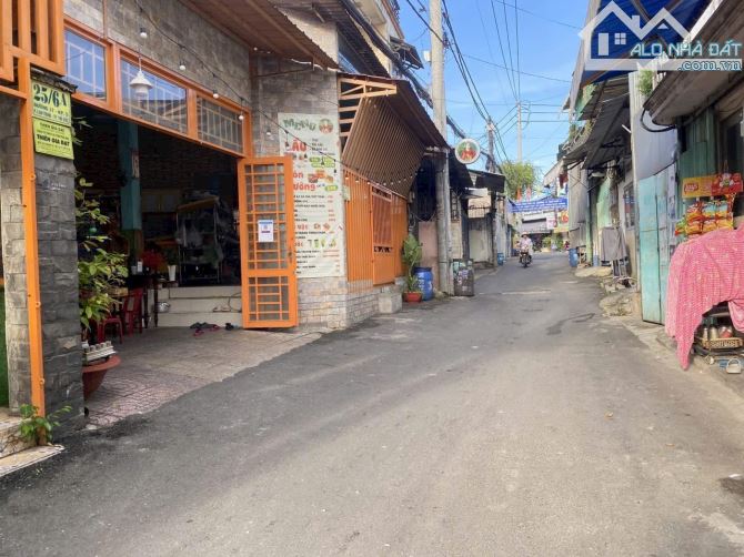 SIÊU RẺ-DÀNH CHO KHÁCH HÀNG ĐẦU TƯ DÒNG TIỀN- 215m2-9 phòng trọ-linh trung-thủ đức