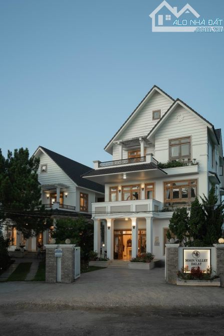 CẦN BÁN GẤP 2 CĂN VILLA LIỀN KỀ GÓC 2MT – VIEW ĐỈNH ĐỒI ĐÀ LẠT LÂM ĐỒNG GIÁ 70 TỶ