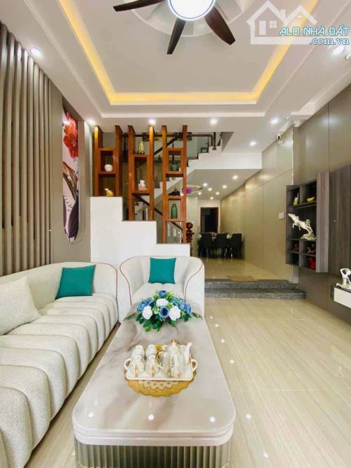 SIÊU PHẨM 3 TẦNG CÙ CHÍNH LAN - ĐƯỜNG NHỰA Ô TÔ 7M - THÔNG THẲNG HÀ HUY TẬP THANH KHÊ ĐN