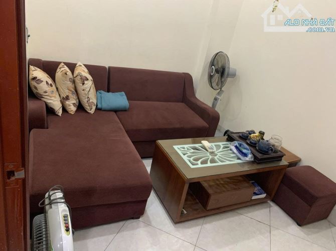 Cho thuê Căn hộ chung cư mi ni, gần cầu Khương Đình, 55m2 x 2 ngủ 2 wc, 7 triệu/tháng