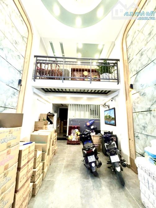 TÂY SÀI GÒN 6 TẦNG THANG MÁY HIỆN ĐẠI NHÀ MỚI Ở LUÔN VIEW SIÊU ĐẸP - DT 80M  GẦN KINH DƯƠN