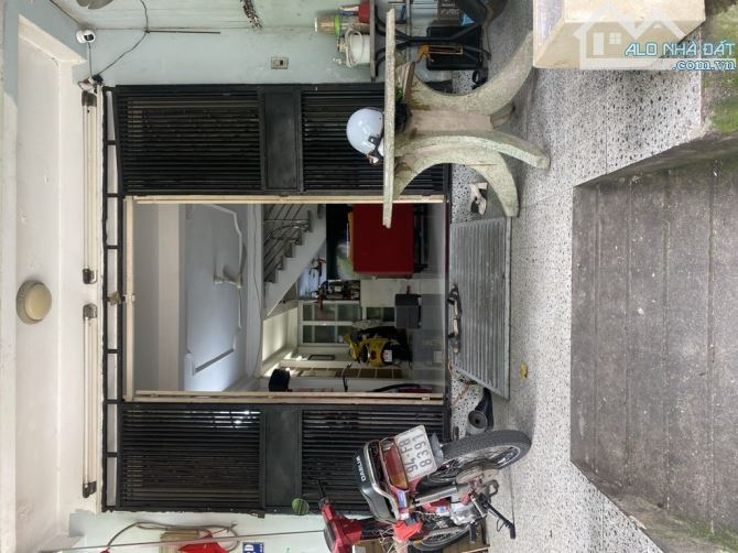 Nhà đẹp Tên lửa Bình Tân 80m2, 4 lầu giá chỉ 9,1 tỷ