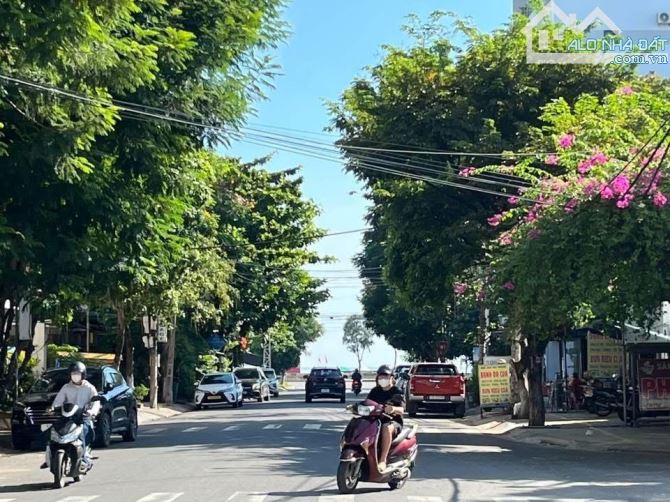 🔥 Đất mặt tiền đường Hồ Tùng Mậu. Đường 10,5m lề 6m. - Vị trí đẹp sát biển, trục thông