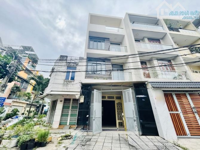 Mặt tiền view công viên - Khu Tên Lửa - 4 tầng - 5m x 20m - 5PN