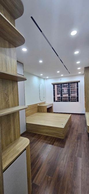 BÁN NHÀ XUÂN THỦY 35m MT 3,5m NGÕ THÔNG KINH DOANH  6 TẦNG 10 TỶ