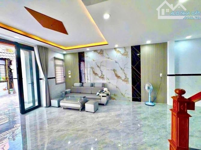 NHÀ 2 TẦNG - DT 5x20 - BƯNG ÔNG THOÀN - TNP.B