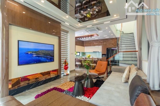 🏦 VILLA 2 MẶT TIỀN SIÊU ĐẲNG CẤP – TRUNG TÂM HẢI CHÂU – THIẾT KẾ SANG TRỌNG – ĐỘC ĐÁO