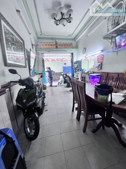 Q10 NGAY BỆNH VIÊN NHI ĐỒNG - 3 CĂN RA MẶT TIỀN - 4 TẦNG ST - 4PN - 7 TỶ nhỉnh