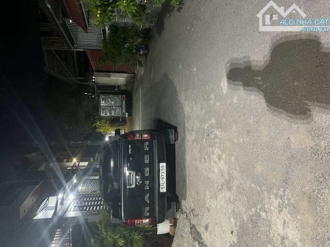 Nhà nguyên căn đường Thạnh Xuân 24- DT 4x22 trệt lửng 3pn giá 5,5 tr