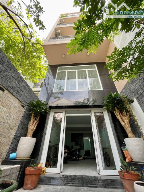 Bán Nhà 5 tầng cực đẹp- hẻm xe hơi- Tô Hiến Thành trung tâm Q10- 84m2 nỡ hậu nhẹ- 16,5 tỷ.