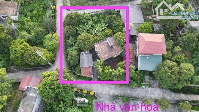 Bán đất sẵn nhà và vườn cây ăn quả . Vị trí đẹp 2 mặt tiền