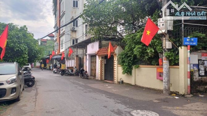 Bán đất Tây Mỗ, ô tô vào nhà, sổ nở hậu, 72m2 10.5 tỷ