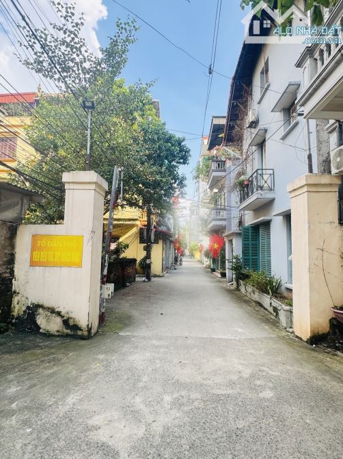 PHÂN LÔ - Ô TÔ TRÁNH - NGÕ THÔNG BÀN CỜ  Ở, LÀM VĂN PHÒNG HAY KINH DOANH ĐỀU ĐỈNH