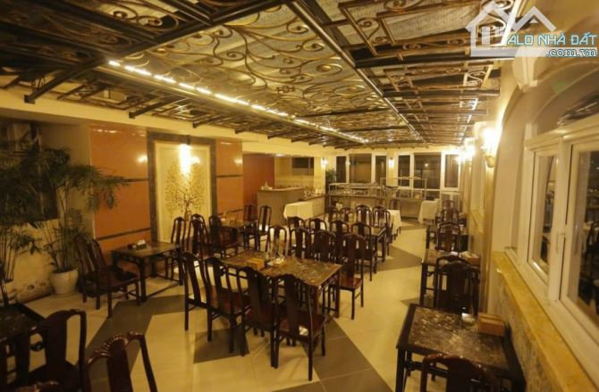 Cho thuê Khách Sạn chuẩn 2** Gồm 96 Phòng đường Nguyễn Thái Bình, P.4, Q.Tân Bình