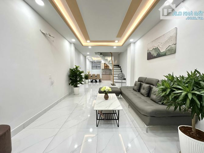 Bán nhà hẻm 31/ Ung Văn Khiêm,P.25,Q.Bình Thạnh,dt: 3,8 x 17 - 3 lầu 13 Tỷ 9.