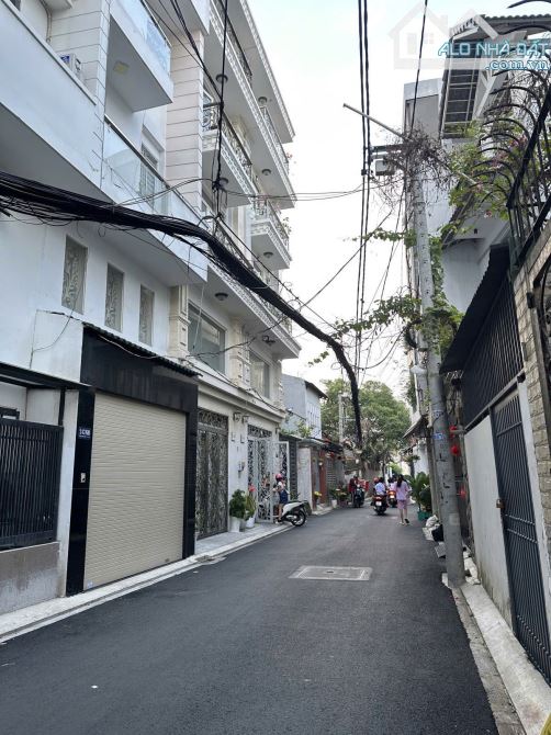 HẺM NHỰA OTO - HOÀNG HOA THÁM - P.NHUẬN - 68M2 - 4 TẦNG - 7.X T.Ỷ TL