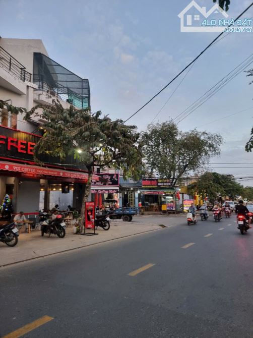 NHÀ MT SONG HÀNH TRUNG CHÁNH, HÓC MÔN – NGANG KHỦNG 10M – ĐANG CHO THUÊ 23TR/THÁNG