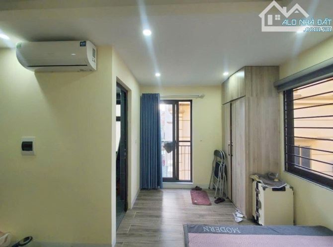 Bán tòa nahf dòng tiền đủ đồ lô góc, 2 mặt ngõ thoáng sáng vô cùng, giá tốt